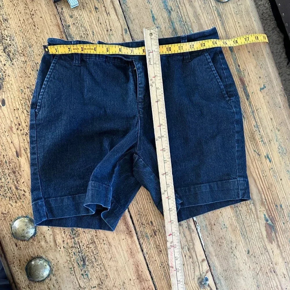 Style & Co Petite Black Shorts Size 6P - Picture 6 of 6